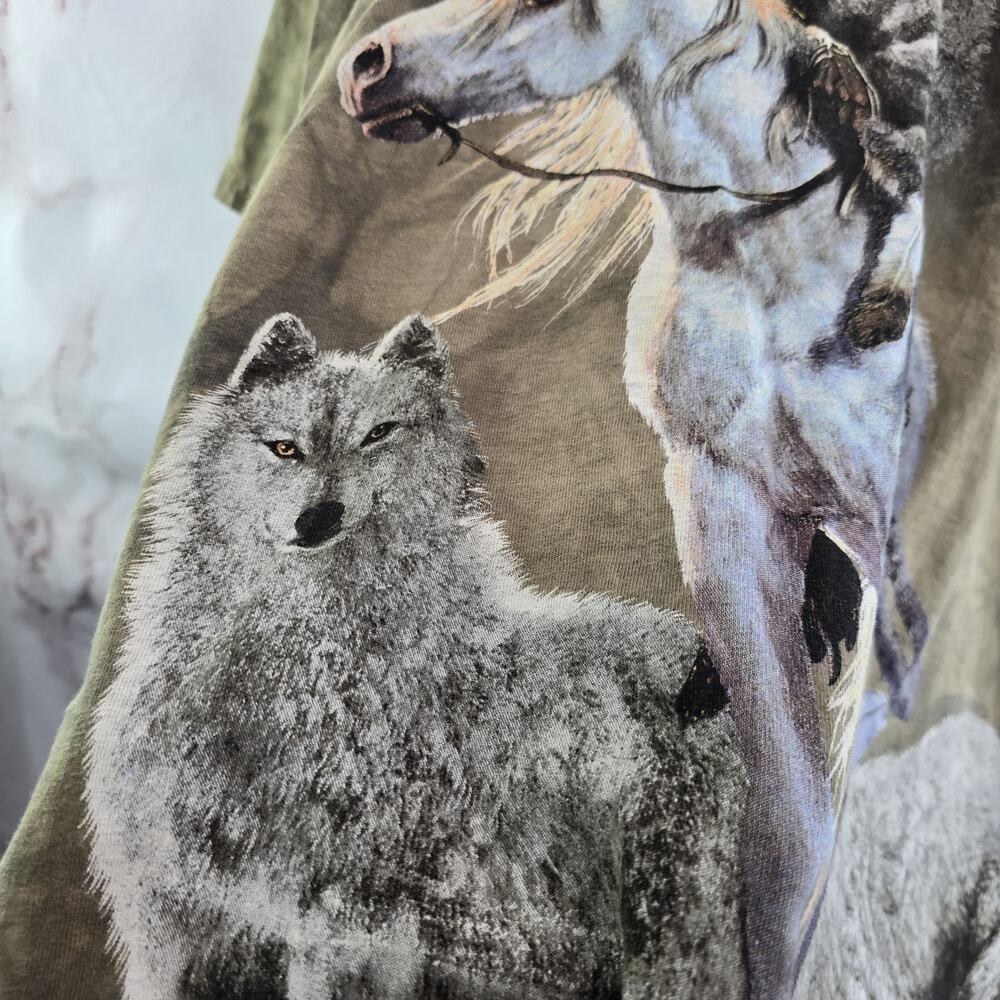 The Mountain T Shirt Mens Large Green Wolf Native American Indian White Horse - Picture 9 of 11
